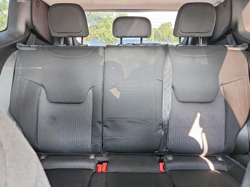 Photo 10 from auction – 2021 JEEP RENEGADE with VIN ZACNJDAB8MPN28442