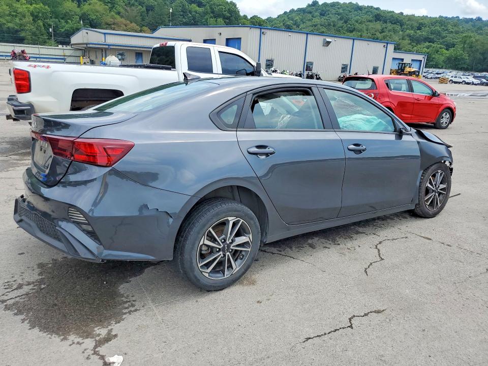 Photo 3 from auction – 2022 KIA FORTE with VIN 3KPF24AD0NE500297