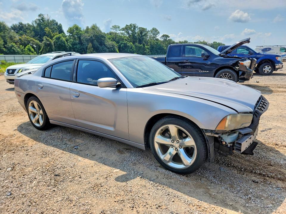Снимка 4 от търг – 2013 DODGE CHARGER с VIN 2C3CDXBG5DH655152