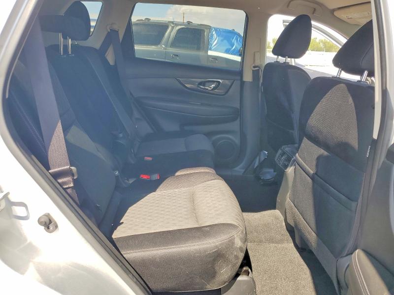 Photo 11 from auction – 2017 NISSAN ROGUE with VIN JN8AT2MT0HW389201
