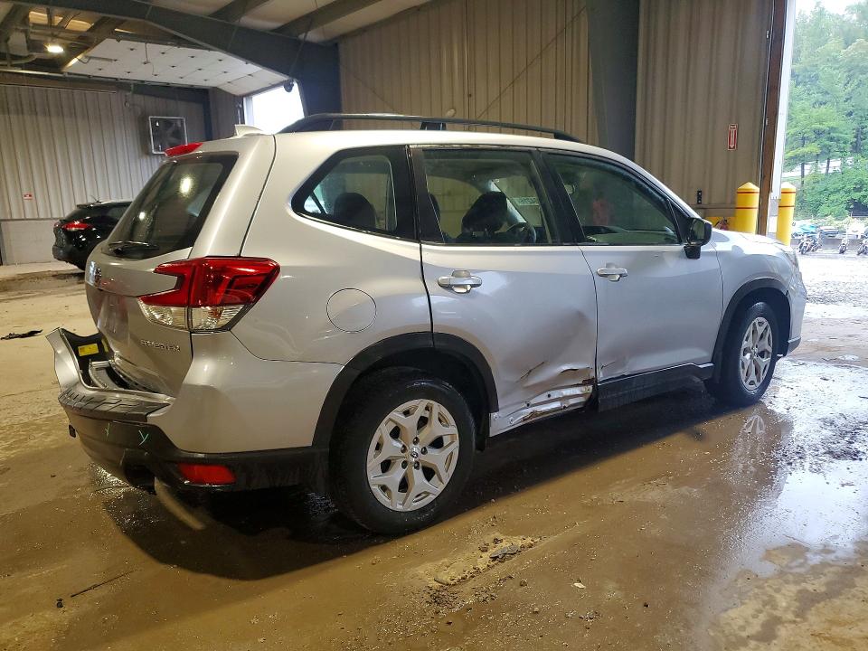Photo 3 from auction – 2021 SUBARU FORESTER with VIN JF2SKADC0MH574586