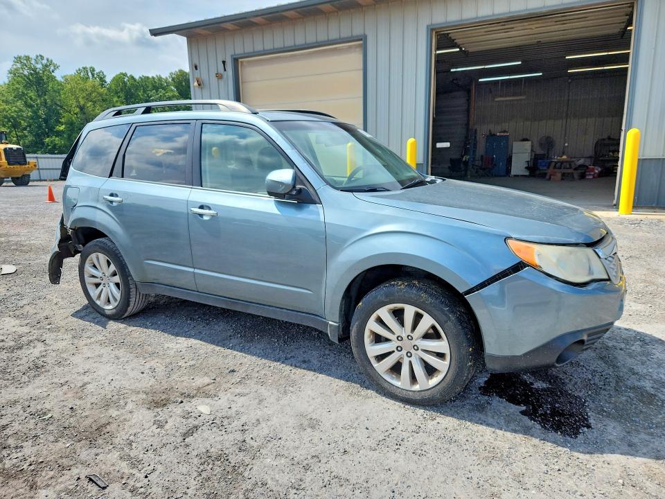 Photo 4 from auction – 2011 SUBARU FORESTER with VIN JF2SHADC4BH754990
