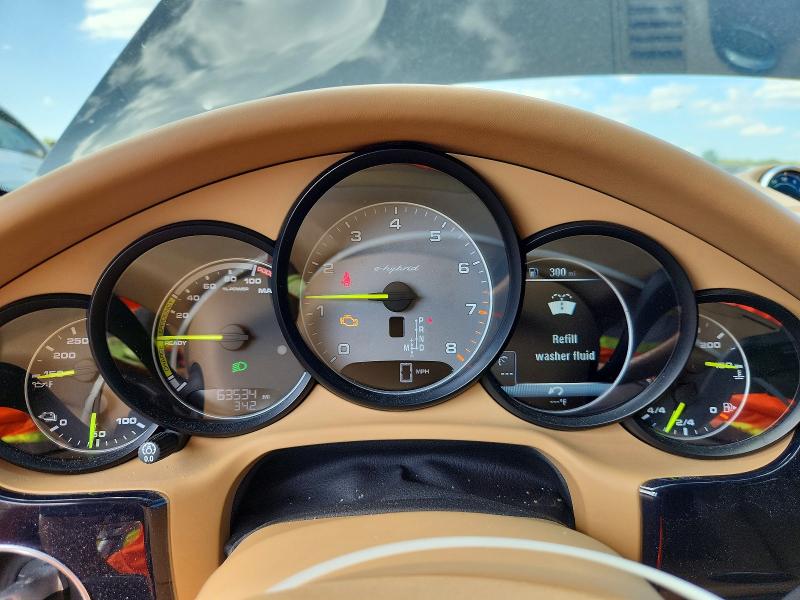 Photo 9 from auction – 2015 PORSCHE PANAMERA with VIN WP0AD2A7XFL041534