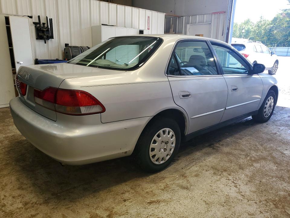 Photo 3 from auction – 2002 HONDA ACCORD with VIN 1HGCF86662A163921