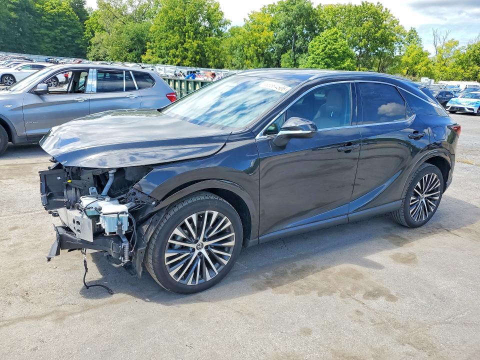 LEXUS RX 350H 2023 with VIN 2T2BBMCA2PC005095 - Photo from auction