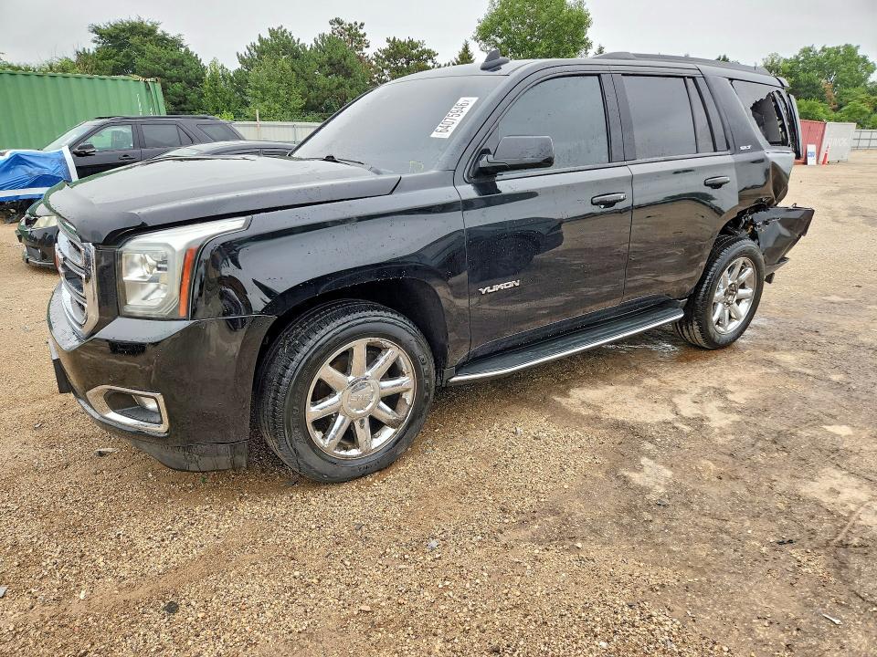 GMC YUKON 2017 مع رقم تعريف المركبة 1GKS2BKC6HR145447 - صورة من المزاد