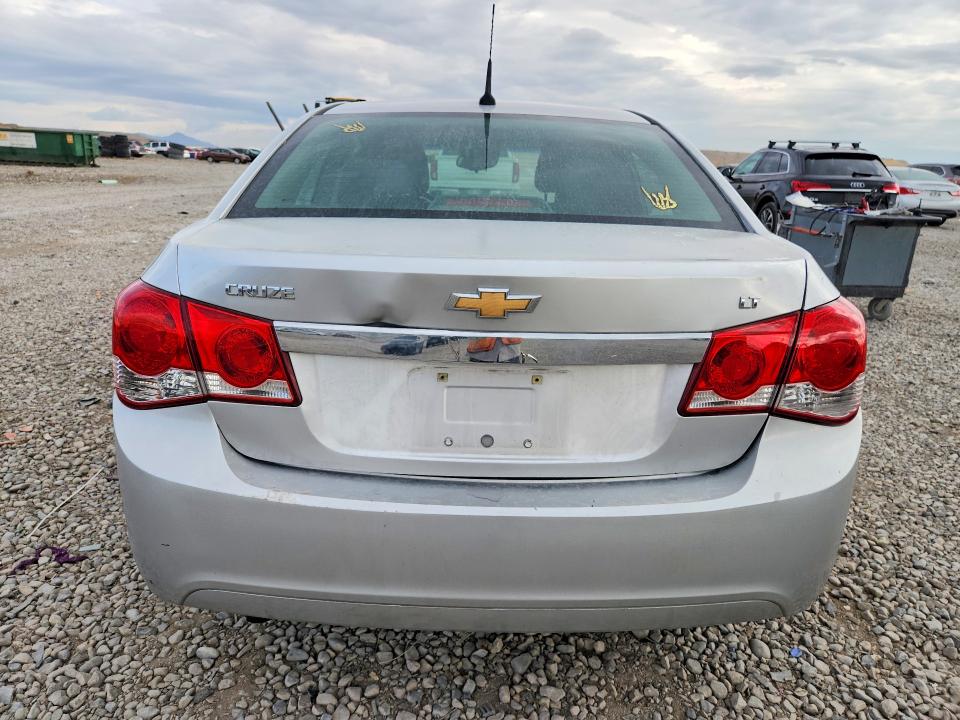 Photo 6 from auction – 2014 CHEVROLET CRUZE with VIN 1G1PC5SB5E7411239
