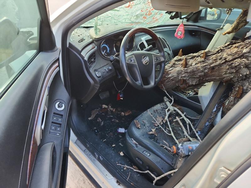 Photo 8 from auction – 2011 BUICK LACROSSE with VIN 1G4GE5ED2BF312602