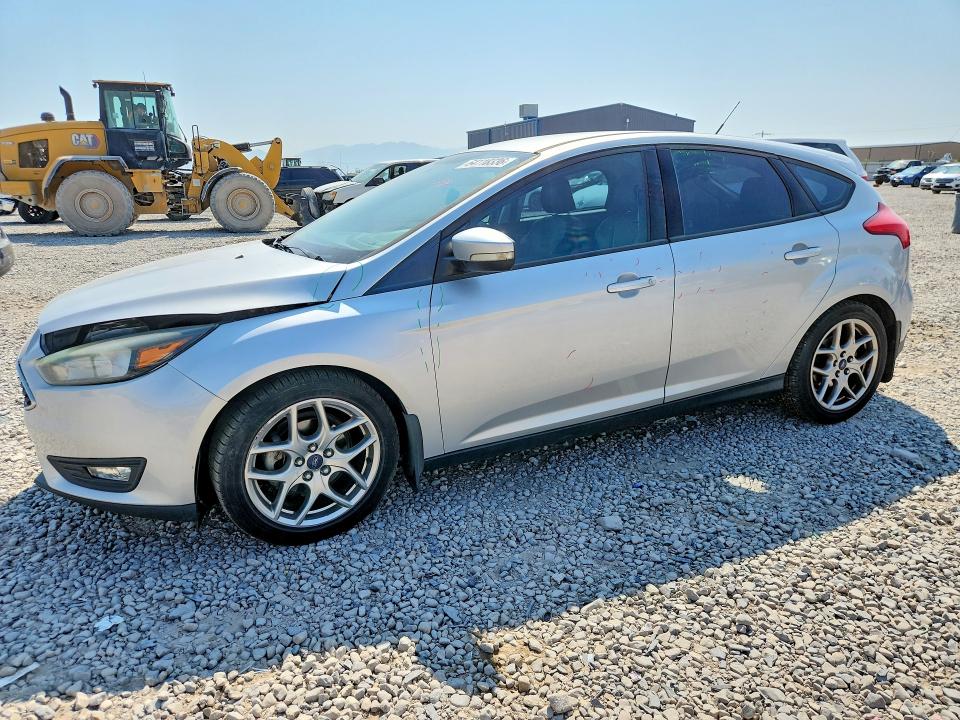FORD FOCUS 2015 with VIN 1FADP3K2XFL255751 - Photo from auction
