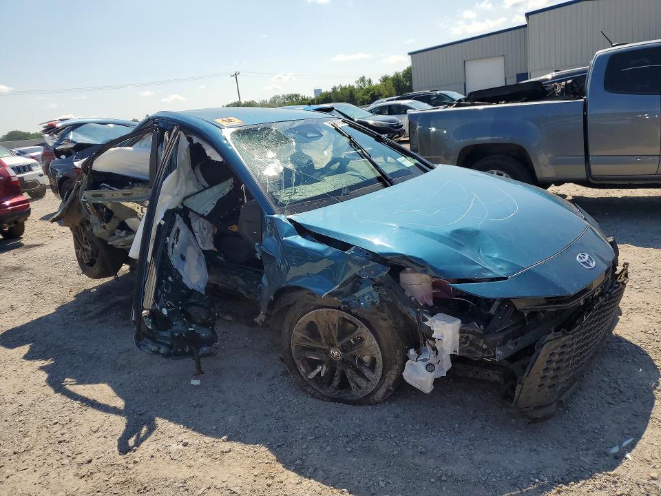 Photo 4 from auction – 2026 TOYOTA CAMRY with VIN 4T1DBADK3TU562237
