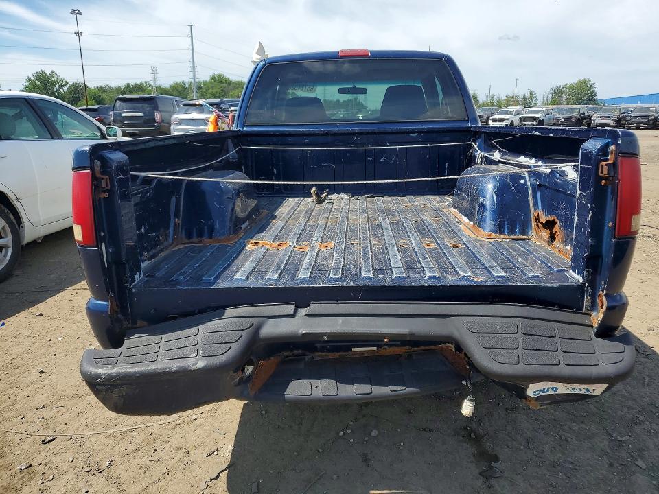 Photo 6 from auction – 2002 CHEVROLET S TRUCK with VIN 1GCCS195428146952