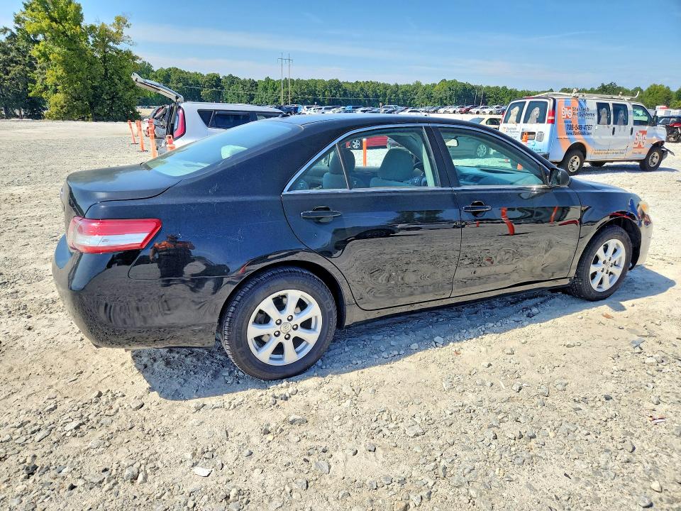 Photo 3 from auction – 2011 TOYOTA CAMRY with VIN 4T4BF3EK3BR184477