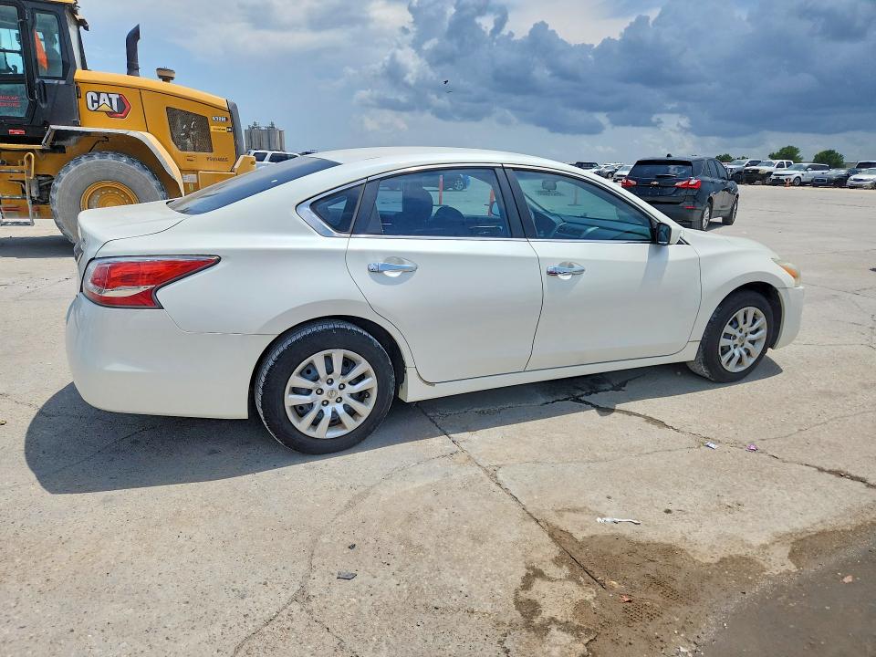 Photo 3 from auction – 2014 NISSAN ALTIMA with VIN 1N4AL3AP0EN363648