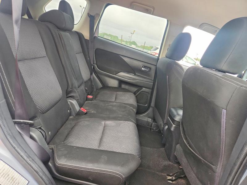 Photo 10 from auction – 2017 MITSUBISHI OUTLANDER with VIN JA4AZ3A37HZ045880