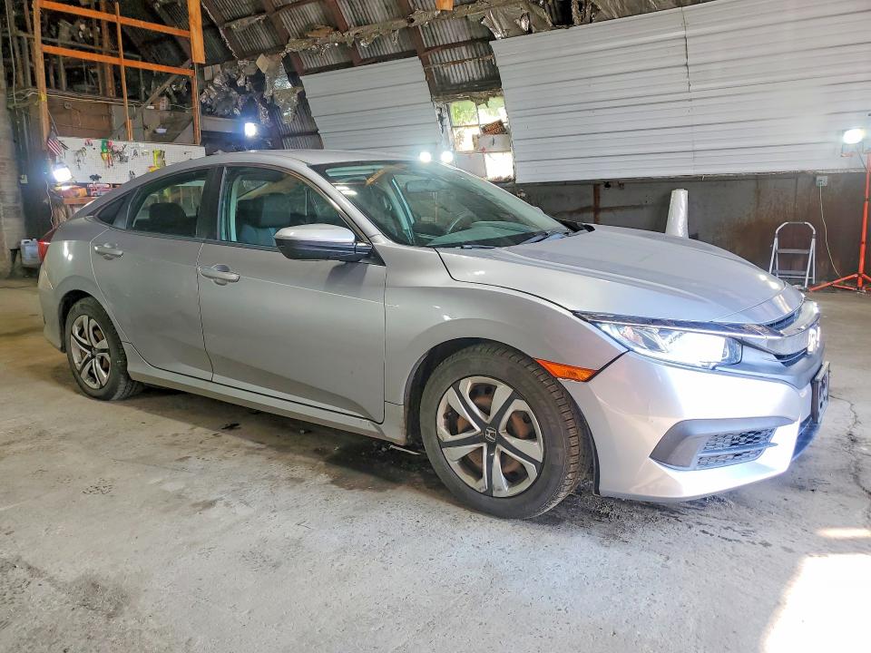 Photo 4 from auction – 2018 HONDA CIVIC with VIN 2HGFC2F55JH584779