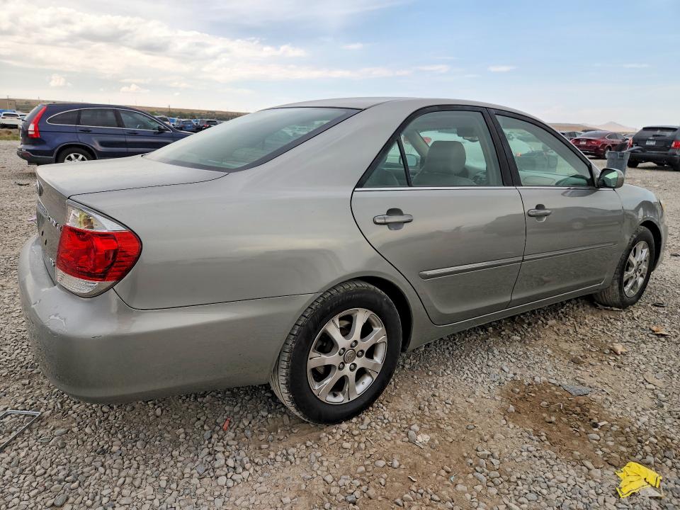 Photo 3 from auction – 2005 TOYOTA CAMRY with VIN JTDBF30K450162859
