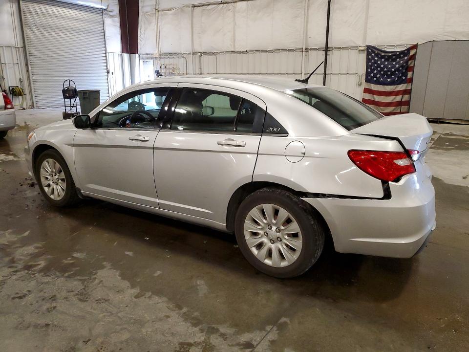 Photo 2 from auction – 2012 CHRYSLER 200 with VIN 1C3CCBAB9CN126854
