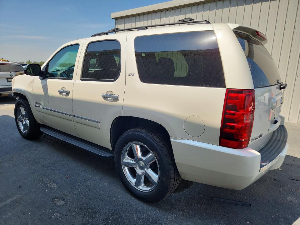 Photo 2 from auction – 2014 CHEVROLET TAHOE with VIN 1GNSCCE07ER141250