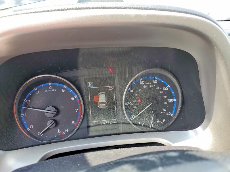 Photo 9 from auction – 2018 TOYOTA RAV4 with VIN 2T3BFREV2JW761092