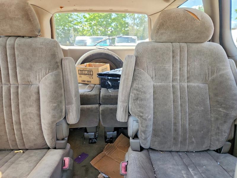 Photo 10 from auction – 2001 TOYOTA SIENNA with VIN 4T3ZF13C51U326648