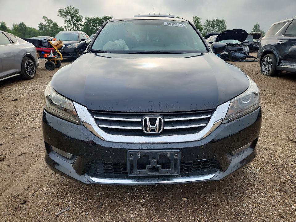 Photo 5 from auction – 2014 HONDA ACCORD with VIN 1HGCR2F58EA231605