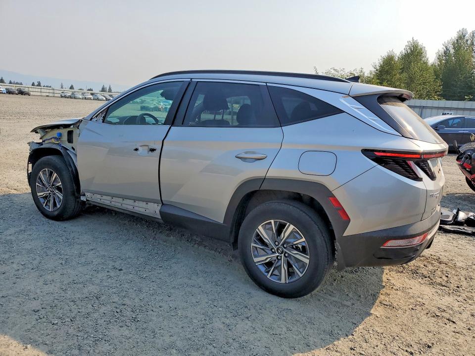 Photo 2 from auction – 2023 HYUNDAI TUCSON with VIN KM8JBCA16PU087280