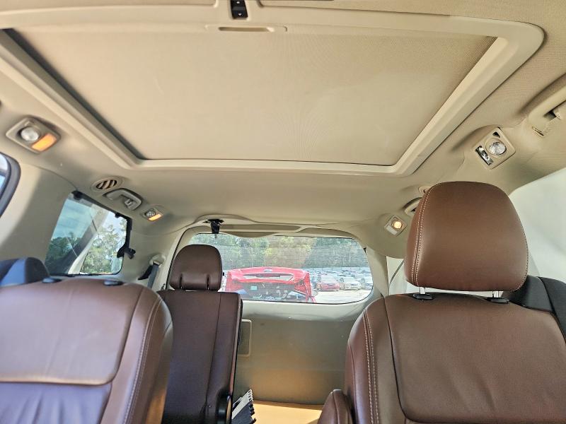 Photo 10 from auction – 2015 TOYOTA SIENNA with VIN 5TDYK3DC8FS622273