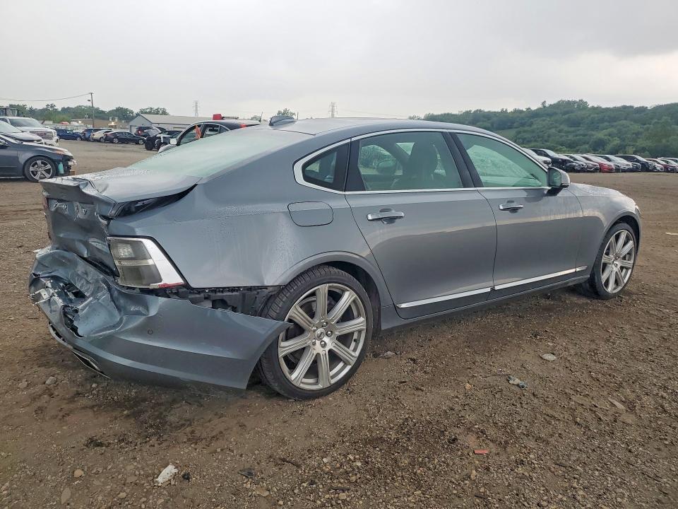 Photo 3 from auction – 2018 VOLVO S90 with VIN LVY992ML7JP028702