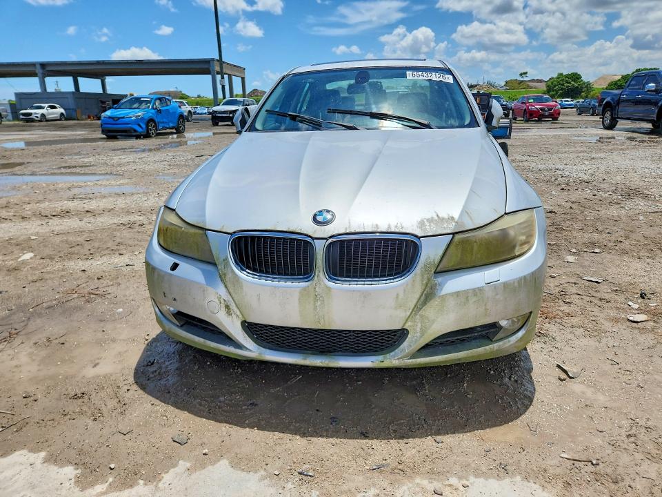 Photo 5 from auction – 2011 BMW 328 with VIN WBAPK5C52BF126659