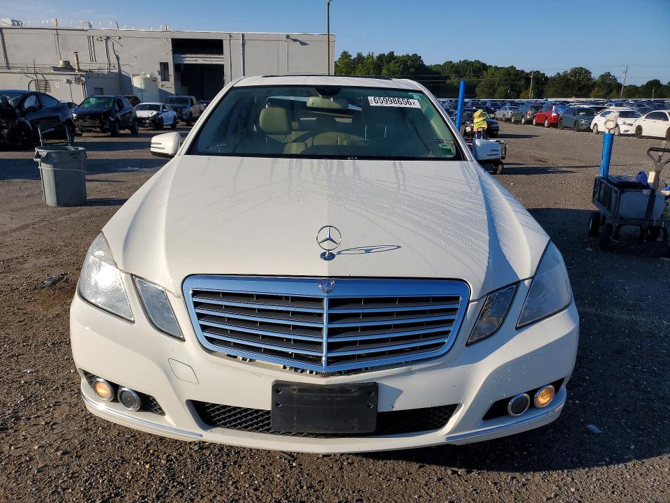 Photo 5 from auction – 2010 MERCEDES-BENZ E with VIN WDDHF8HB6AA116245