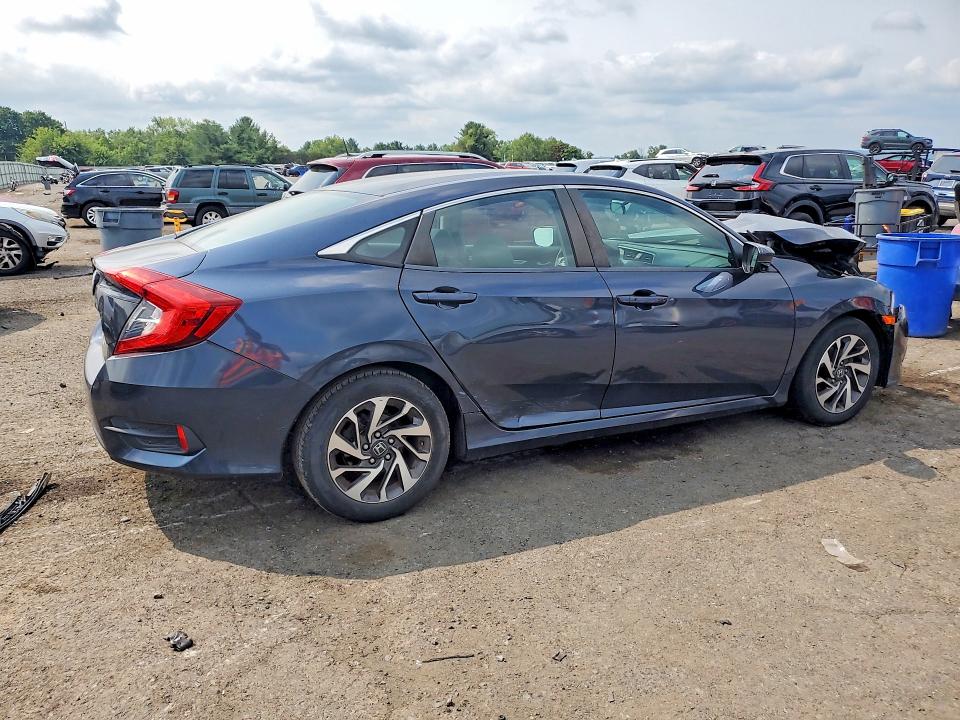Photo 3 from auction – 2016 HONDA CIVIC with VIN 19XFC2F78GE241839