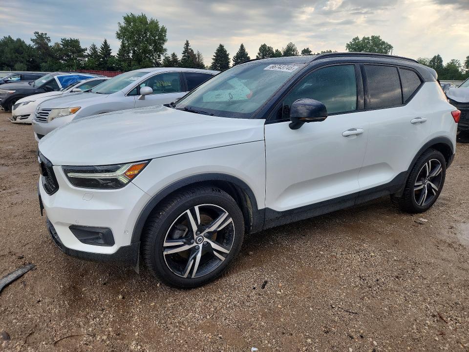 VOLVO XC40 2019 z numerem VIN YV4162UM7K2146573 - Zdjęcie z aukcji