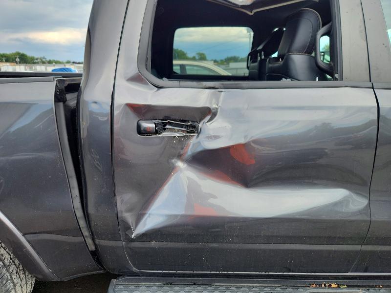 Photo 10 from auction – 2021 RAM 1500 with VIN 1C6SRFJTXMN738558