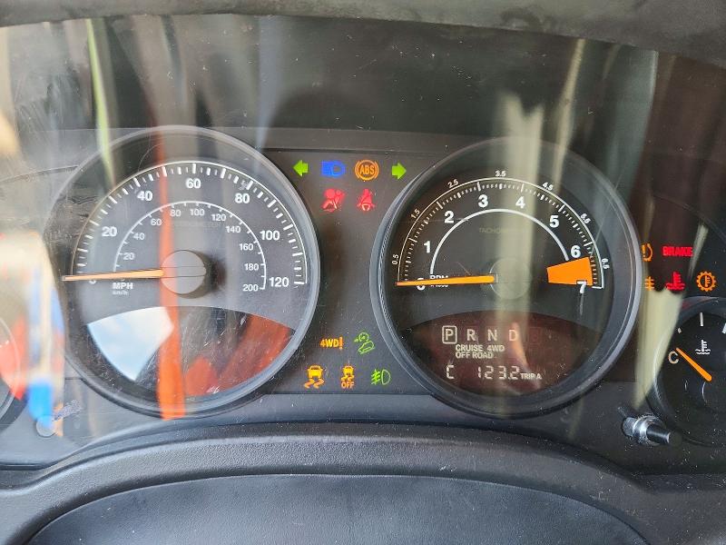 Photo 9 from auction – 2017 JEEP PATRIOT with VIN 1C4NJRBB0HD179361