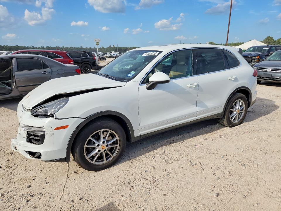 PORSCHE CAYENNE 2016 with VIN WP1AA2A20GKA10652 - Photo from auction
