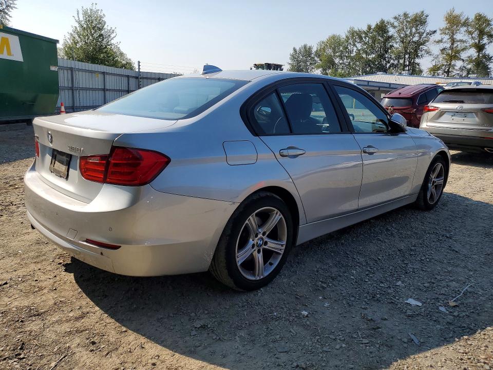 Photo 3 from auction – 2013 BMW 328 with VIN WBA3B5C50DF598893