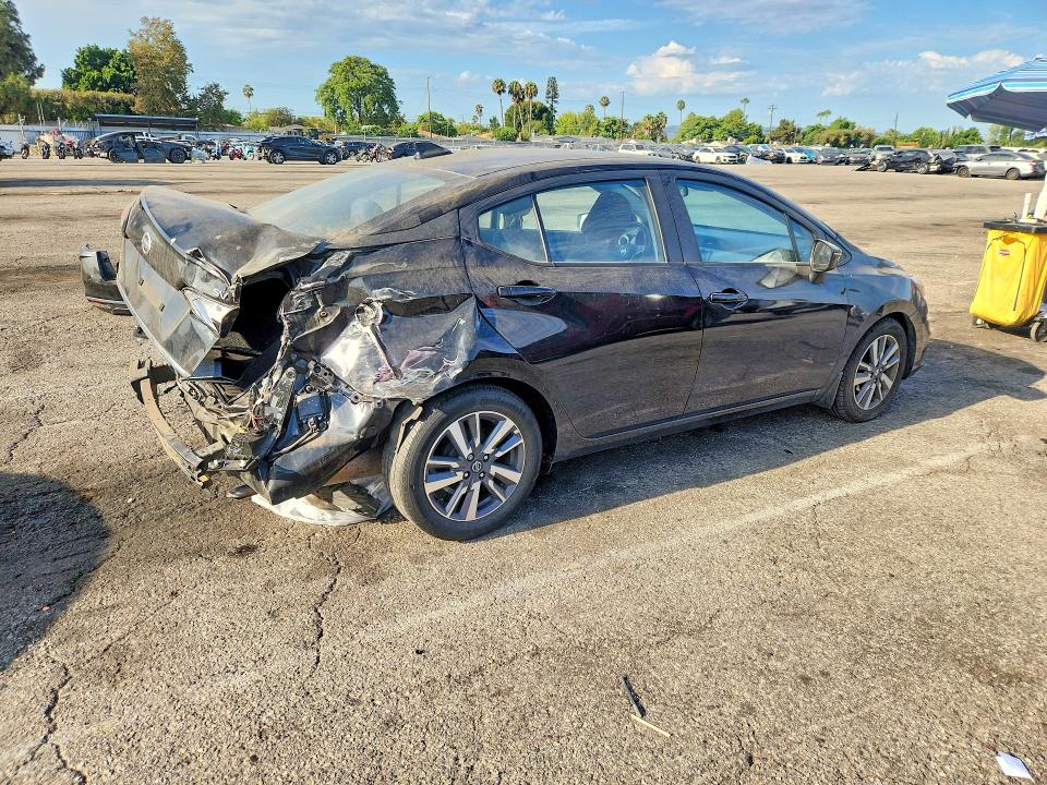 Photo 3 from auction – 2020 NISSAN VERSA with VIN 3N1CN8EV2LL812136
