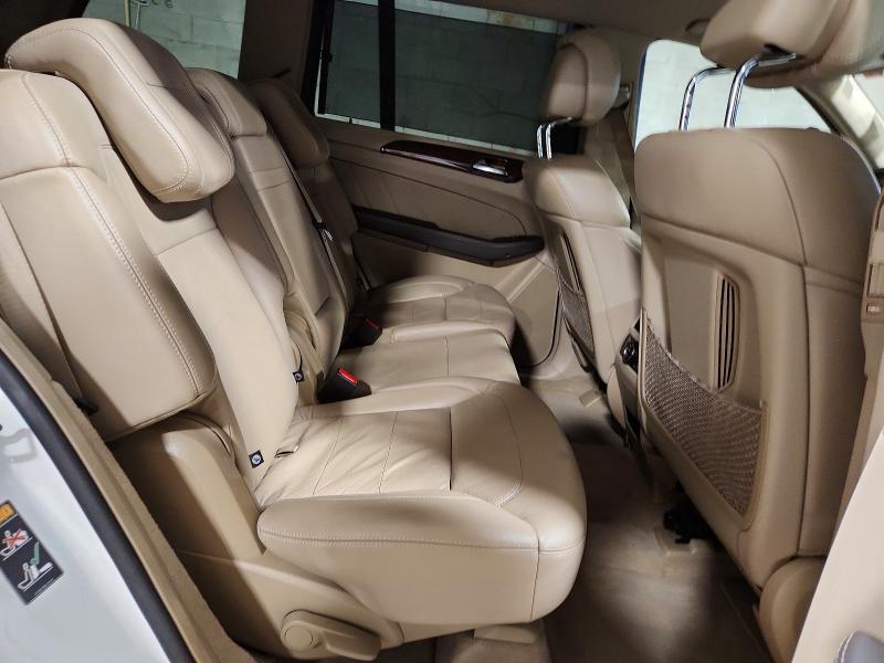 Photo 11 from auction – 2016 MERCEDES-BENZ GL with VIN 4JGDF6EE3GA637603