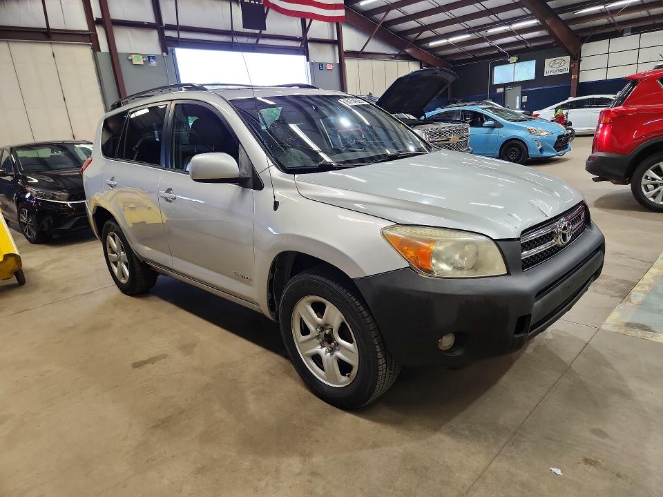 Photo 4 from auction – 2008 TOYOTA RAV4 with VIN JTMBK31VX85071266