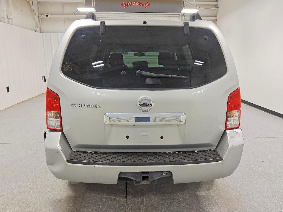 Photo 6 from auction – 2011 NISSAN PATHFINDER with VIN 5N1AR1NN2BC616235