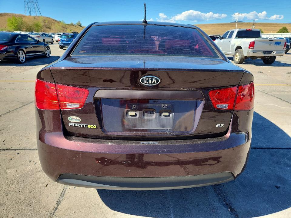 Photo 6 from auction – 2011 KIA FORTE with VIN KNAFU4A24B5397401