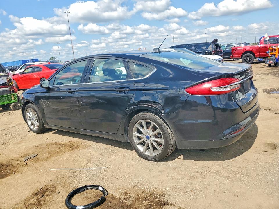 Photo 2 from auction – 2017 FORD FUSION with VIN 3FA6P0H74HR328627