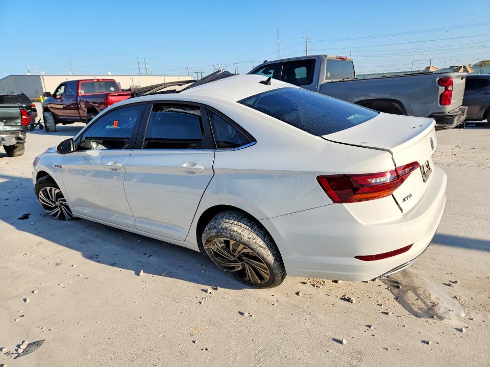 Photo 2 from auction – 2019 VOLKSWAGEN JETTA with VIN 3VWG57BU8KM237633