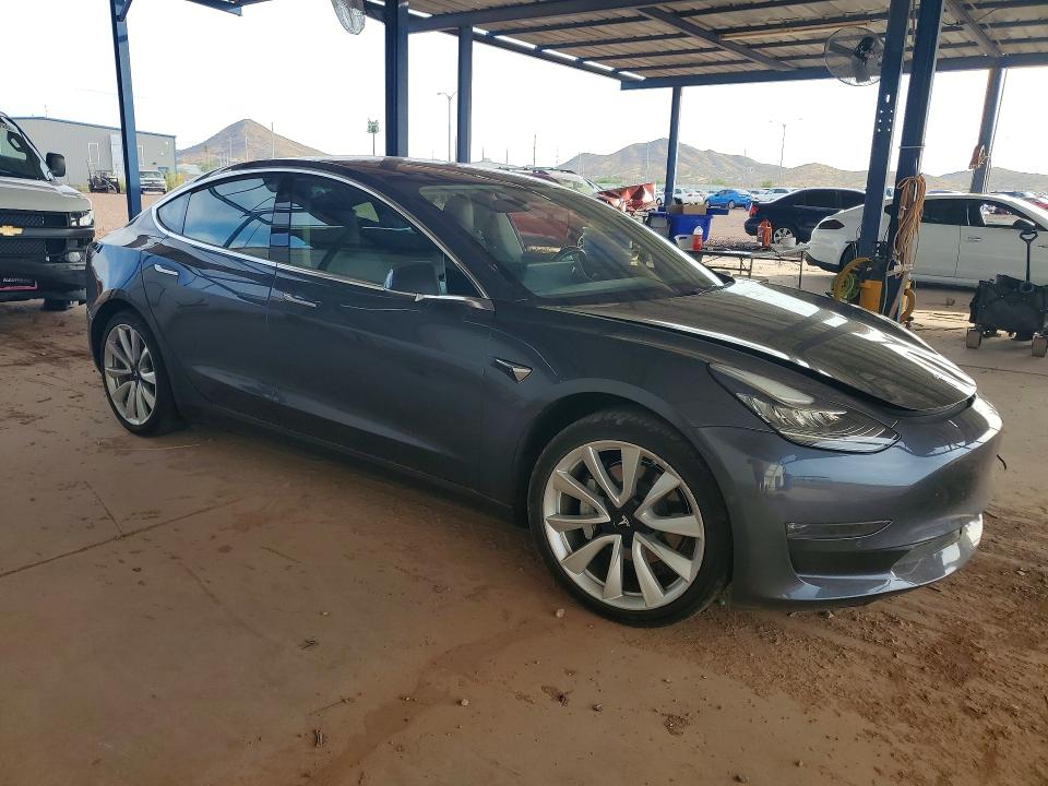 Photo 4 from auction – 2018 TESLA MODEL 3 with VIN 5YJ3E1EA4JF048805