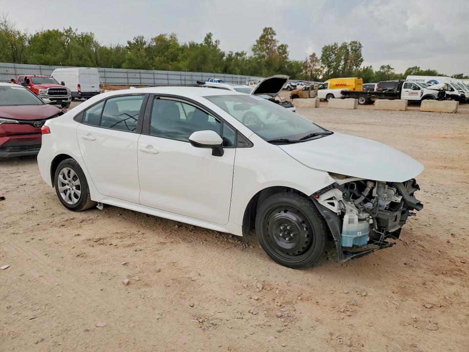 Photo 4 from auction – 2021 TOYOTA COROLLA with VIN 5YFEPMAE2MP196845