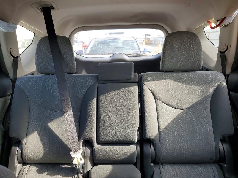 Photo 10 from auction – 2012 TOYOTA PRIUS V with VIN JTDZN3EU0C3063981