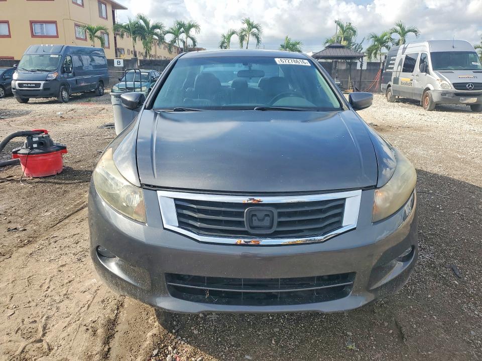 Photo 5 from auction – 2010 HONDA ACCORD with VIN 1HGCP3F82AA021887