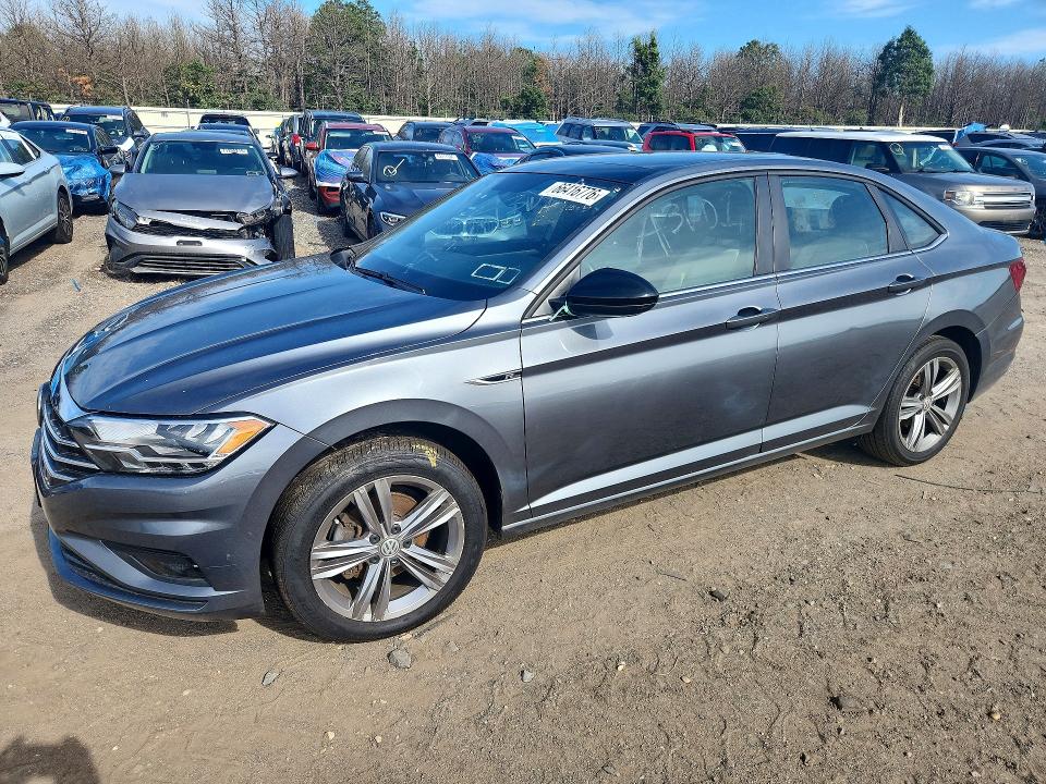 VOLKSWAGEN JETTA 2019 with VIN 3VWCB7BU8KM192507 - Photo from auction