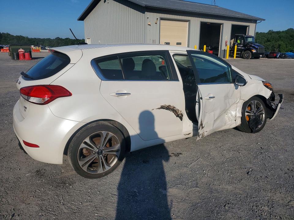 Photo 3 from auction – 2016 KIA FORTE with VIN KNAFX5A89G5627300