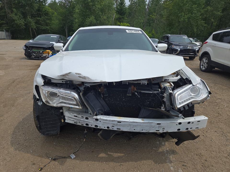 Photo 5 from auction – 2016 CHRYSLER 300 with VIN 2C3CCARG7GH224757